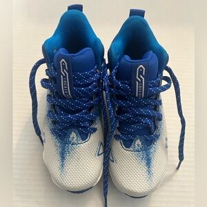 UNDER ARMOUR Spotlight Kids' Blue & White Football Cleats - size 12